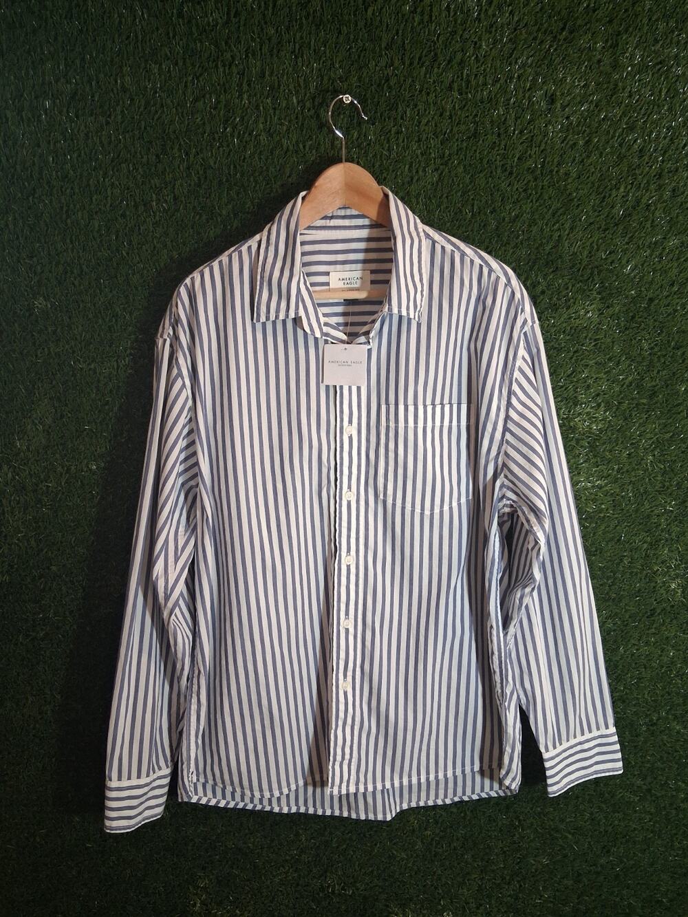 American Eagle Men’s Relaxed Fit Striped Oxford Shirt Blue White NWT Size M